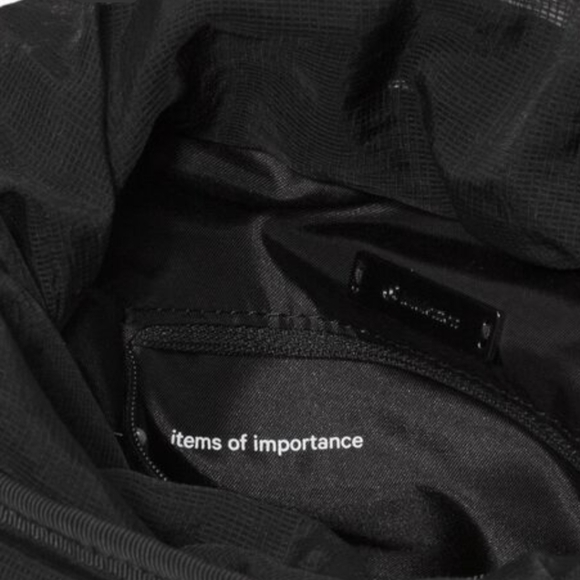 Euc Lululemon 6.5L Dash All Day Bucket Bag Like New 🆕 - Picture 9 of 11